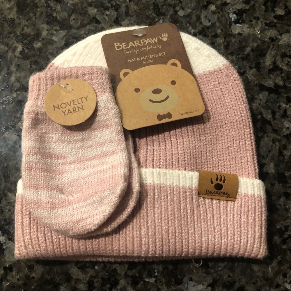 💞2x HP💞 Bear Paw baby 2 piece boggin/hat and mittens- NWT! 🎈🎈SALE🎈🎈